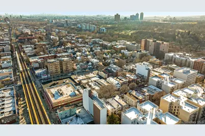 675 E 223rd Street, Bronx, NY 10466 - Photo 16