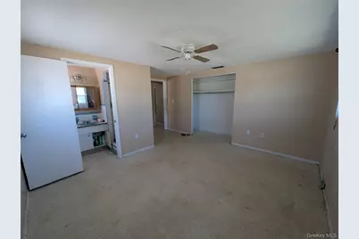 7416 Star Dust Drive, Glen Cove, NY 34668 - Photo 4