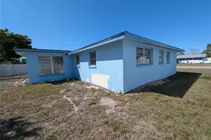 7416 Star Dust Dr, Bayonet Point, FL 34668 - Photo 4