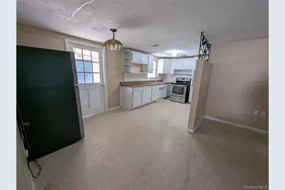 7416 Star Dust Dr, Bayonet Point, FL 34668 - Photo 2