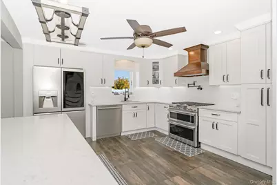 2431 Riverside Drive, Wantagh, NY 11793 - Photo 12