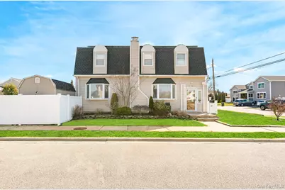 2431 Riverside Drive, Wantagh, NY 11793 - Photo 1