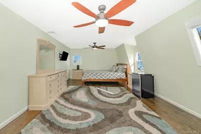 2431 Riverside Drive, Wantagh, NY 11793 - Photo 16