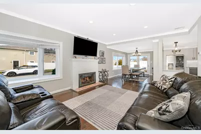 2431 Riverside Drive, Wantagh, NY 11793 - Photo 8