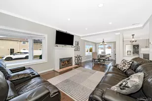 2431 Riverside Dr, Wantagh, NY 11793 - Photo 8