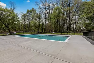 19 Magnolia Pk Rd, Middletown, NY 10940 - Photo 2