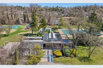 61 Arleigh Road, Great Neck, NY 11021 - Photo 26