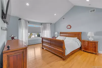 4 Gianna Court, Hauppauge, NY 11788 - Photo 22