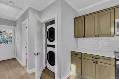 156 W Broadway #3, Port Jefferson, NY 11777 - Photo 18