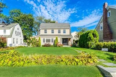 256 Garfield Avenue, Mineola, NY 11501 - Photo 1