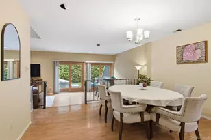 54 Southgate Cir, Massapequa Park, NY 11762 - Photo 12