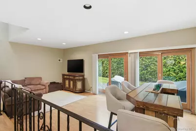 54 Southgate Circle, Massapequa Park, NY 11762 - Photo 6