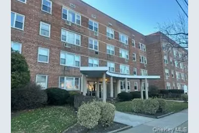 100 S. Ocean Avenue #2B, Freeport, NY 11520 - Photo 1