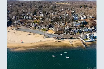 126 Grant Street, Centerport, NY 11721 - Photo 6
