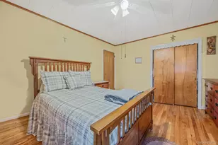 43 E June St, Lindenhurst, NY 11757 - Photo 24