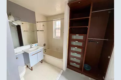 14018 Burden Crescent #410, Jamaica, NY 11435 - Photo 8