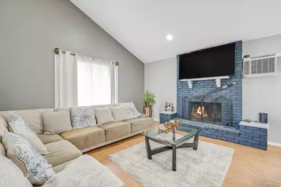 83 Revilo Avenue, Shirley, NY 11967 - Photo 6