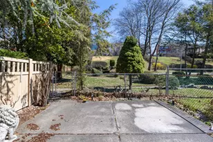 15-31 144th St, Whitestone, NY 11357 - Photo 28