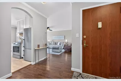 1 Toms Point Lane #17G, Port Washington, NY 11050 - Photo 12