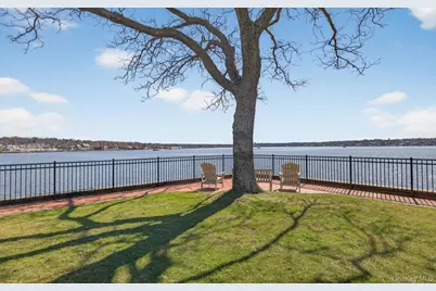 1 Toms Point Lane #17G, Port Washington, NY 11050 - Photo 30