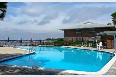 1 Toms Point Lane #17G, Port Washington, NY 11050 - Photo 32