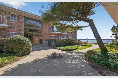 1 Toms Point Lane #17G, Port Washington, NY 11050 - Photo 24