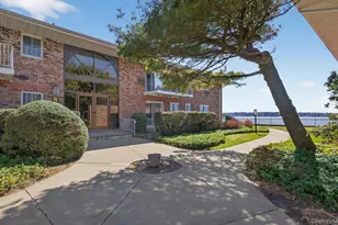 1 Toms Point Ln, Port Washington, NY 11050 - Photo 24