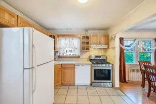 245 Lawson St, Hempstead, NY 11550 - Photo 20