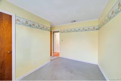 245 Lawson Street, Hempstead, NY 11550 - Photo 22