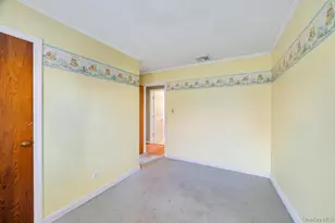 245 Lawson St, Hempstead, NY 11550 - Photo 22