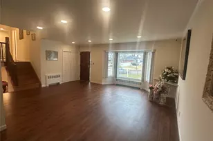 12 Parkdale Dr, Farmingdale, NY 11735 - Photo 6