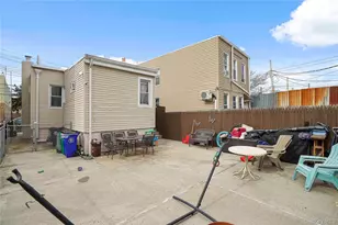 61-07 56th St, Maspeth, NY 11378 - Photo 26