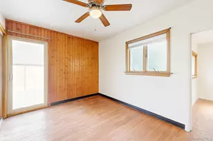 D132 Edgewater, Bronx, NY 10465 - Photo 4