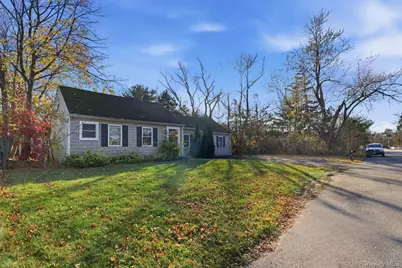 36 Ralph, Brentwood, NY 11717 - Photo 2