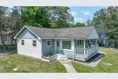 28 Cottage Street W, Wurtsboro, NY 12790 - Photo 2