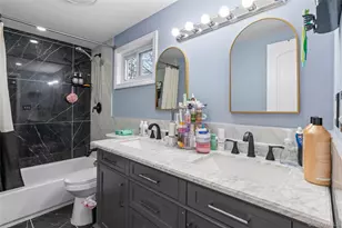 1 Linden St, Coram, NY 11727 - Photo 18