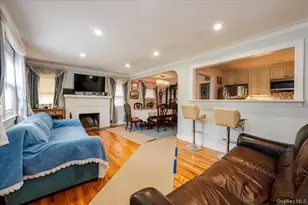 57 Carol St, Lynbrook, NY 11563 - Photo 4