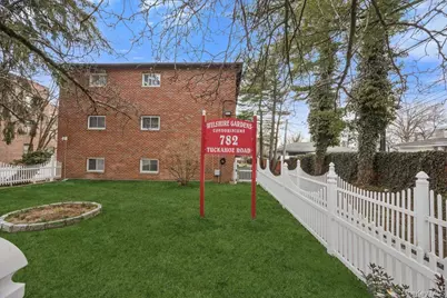 782 Tuckahoe Road #3C, Yonkers, NY 10710 - Photo 1