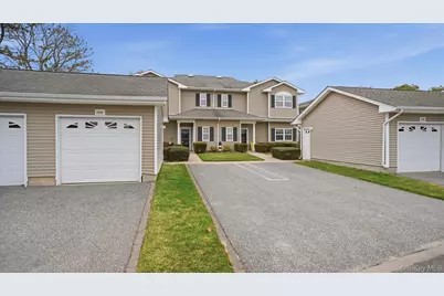 1504 Aerie Way #1504, East Quogue, NY 11942 - Photo 2