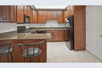 1504 Aerie Way #1504, East Quogue, NY 11942 - Photo 10