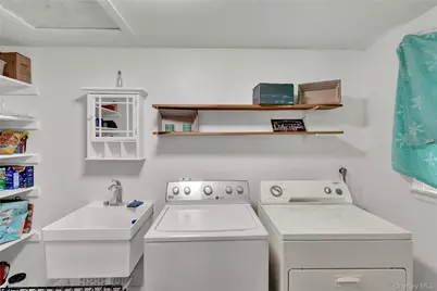 187 Hot Water Street, Manorville, NY 11949 - Photo 12