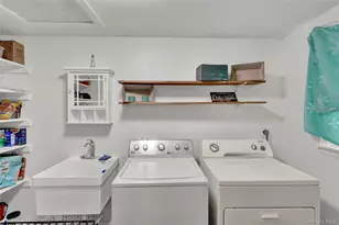 187 Hot Water St, Manorville, NY 11949 - Photo 12