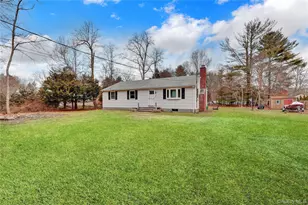 187 Hot Water St, Manorville, NY 11949 - Photo 2