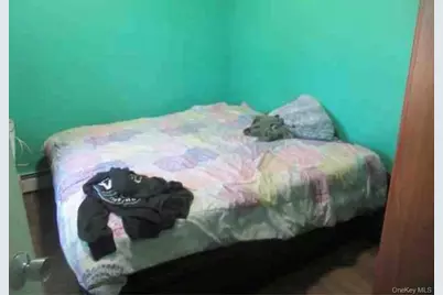 74 Eisenhower Avenue, Brentwood, NY 11717 - Photo 6