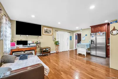 74 Eisenhower Avenue, Brentwood, NY 11717 - Photo 6