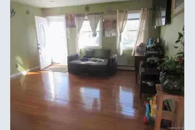 74 Eisenhower Avenue, Brentwood, NY 11717 - Photo 2