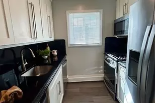 11 S Saxon Ave, Bay Shore, NY 11706 - Photo 4