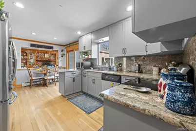 19 Austin Lane, East Northport, NY 11743 - Photo 12