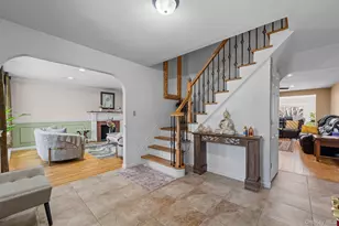 19 Austin Ln, East Northport, NY 11743 - Photo 4