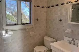 1 The Beachway, Manhasset, NY 11030 - Photo 12